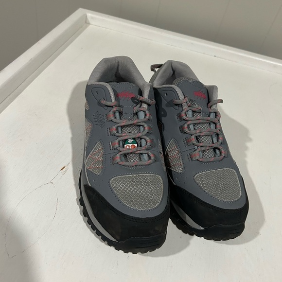 Aggressor Women’s Steel Toe Steel Plated Low Cut Freshtech Safety Hiking Shoes - Picture 3 of 6